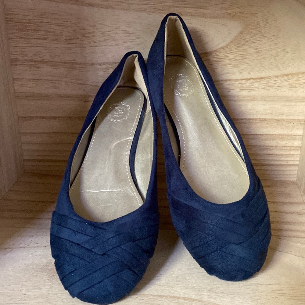 Ollio Women's blue Shoe Ballet Dress Faux Suede Toe Flat 6 1/2 Preown
